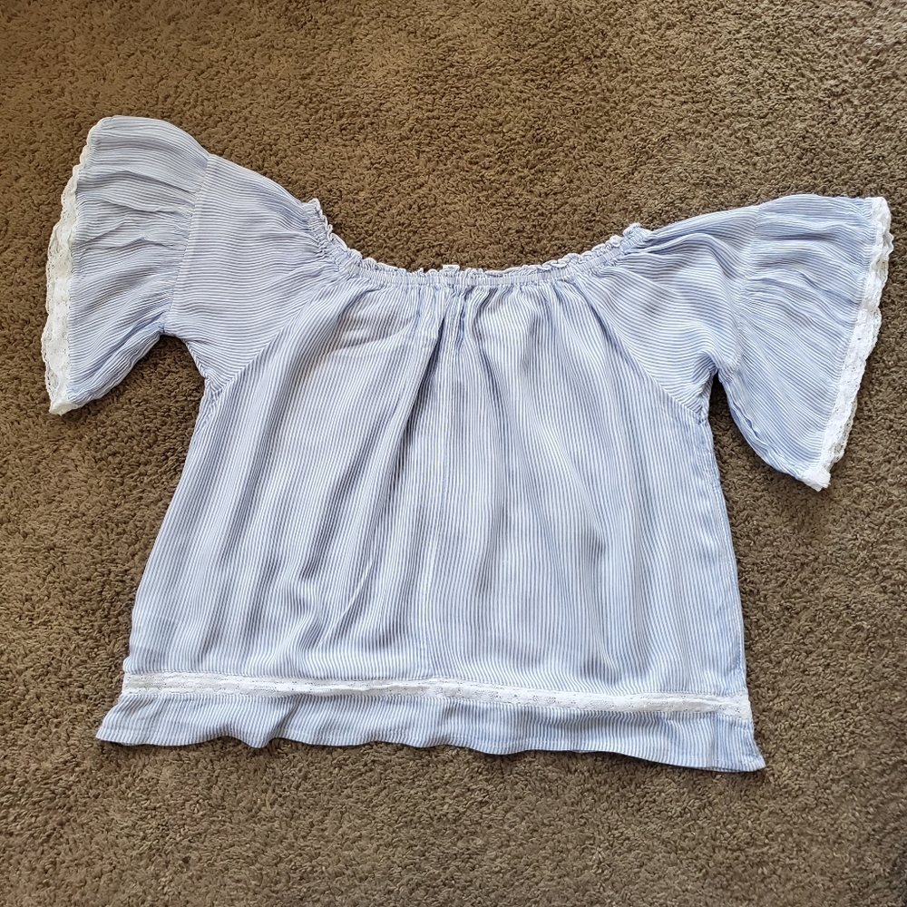 Off the Shoulder Top - Picture 4 of 5